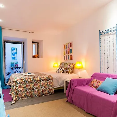 Lx Central Studio Apartment