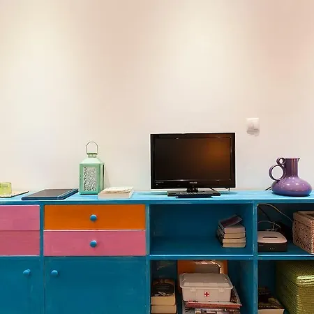 Lx Central Studio Apartment *